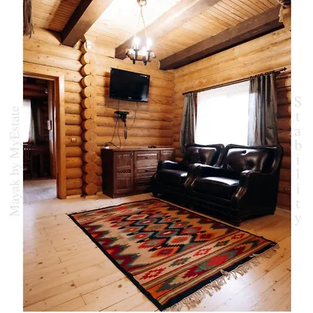 Mayak Chalet Resort Mykulychyn Exterior photo